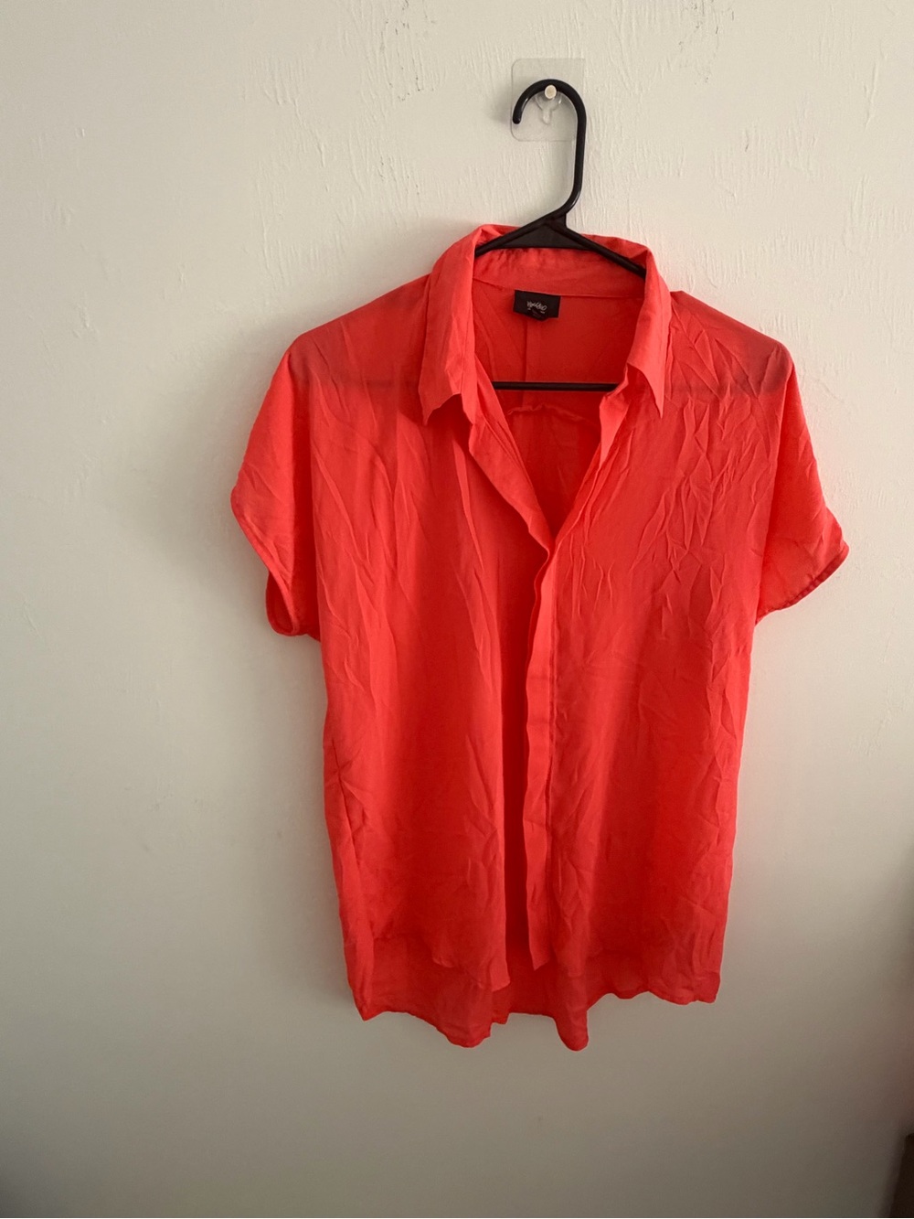 Lightweight Coral Red Short-Sleeve Men’s Shirt